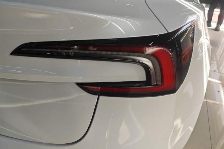 Used Tesla Model 3 2025 Model Revised Rear-Wheel-Drive Version
