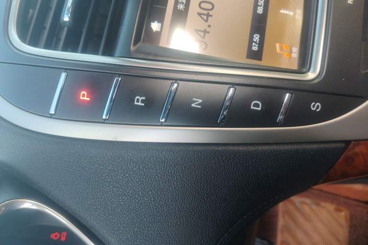 Used Lincoln Nautilus 2019 2.7T Four-Wheel Drive Prestige Edition China VI Standard Gear Lever