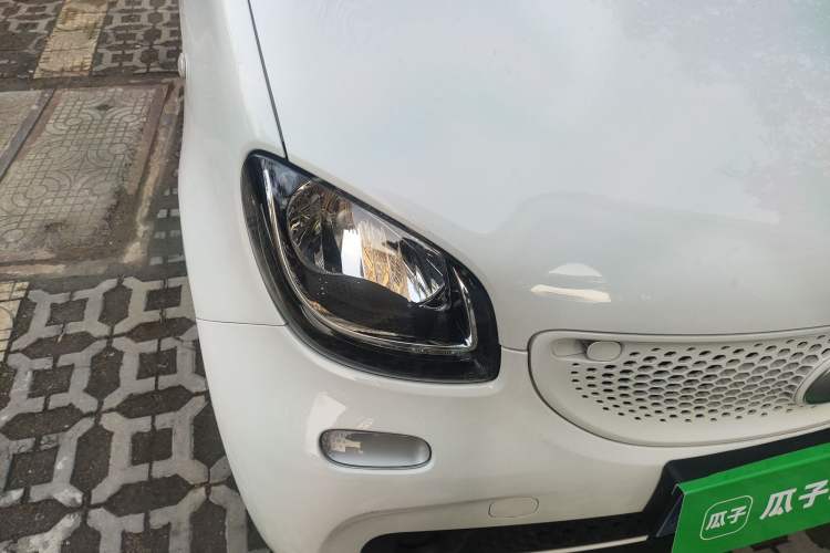 Used smart forfour 2016 1.0L 52 kW Passion Edition Right Front Headlight