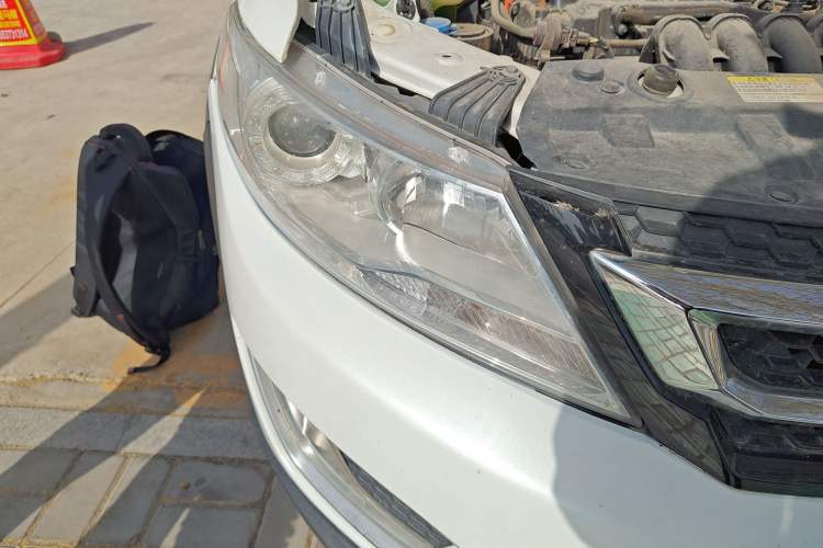 Used Dongfeng Aeolus AX3 2016 1.5L Manual Shangkue Model
