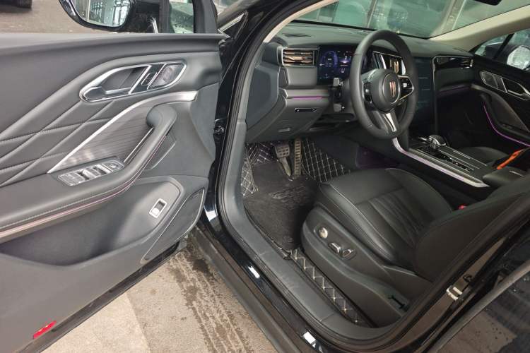 Used Hongqi HS7 PHEV 2024 2.0T PHEV Four-Wheel Drive Flagship Edition 6 Seats Driver Seat