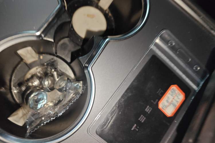 Used Tesla Model Y 2022 Revised Version Rear-Wheel Drive Vehicle Key