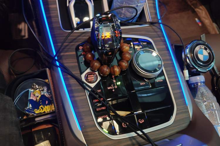 Used BMW X5 2022 xDrive 40Li M Sport Package Gear Lever