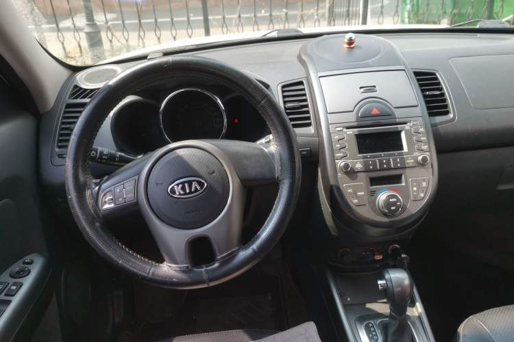 Used Kia Soul 2013 1.6L AT Premium Steering Wheel