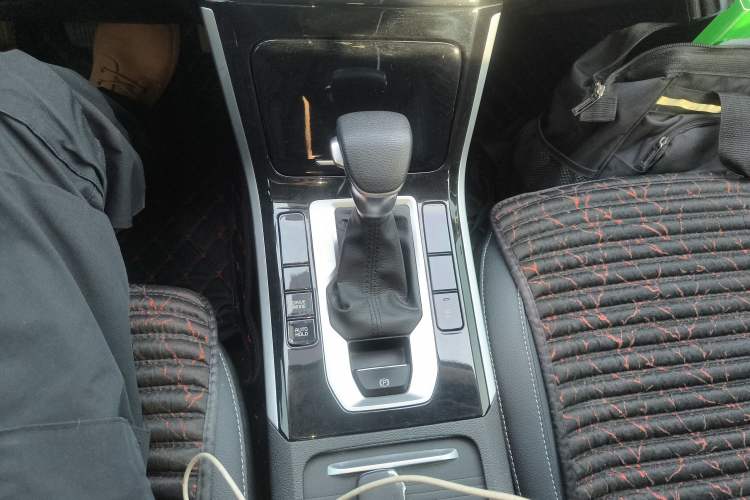 Used Kia K3 2020 1.5L CVT New Sharp Edition with Sunroof
