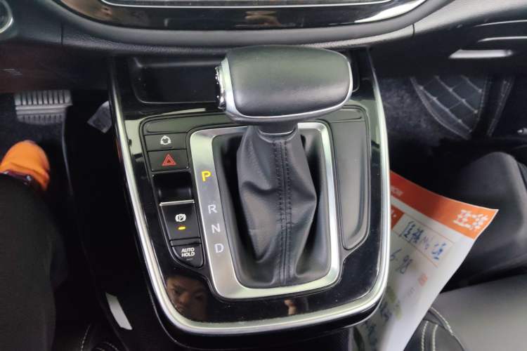 Used GAC Trumpchi M6 2021 270T DCT Luxury Edition (7 Seats) Gear Lever