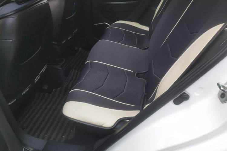 Used JAC Refine S2 2015 1.5L Manual Luxury Smart Model
