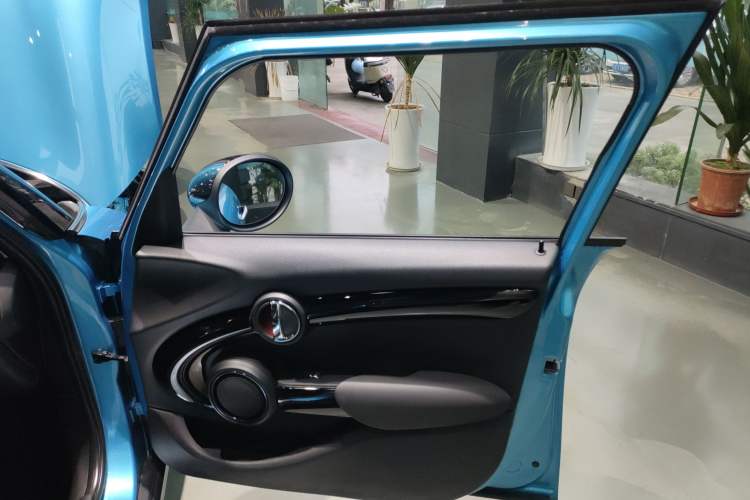 Used MINI MINI 2018 1.5T COOPER Classic Edition Five-Door Version