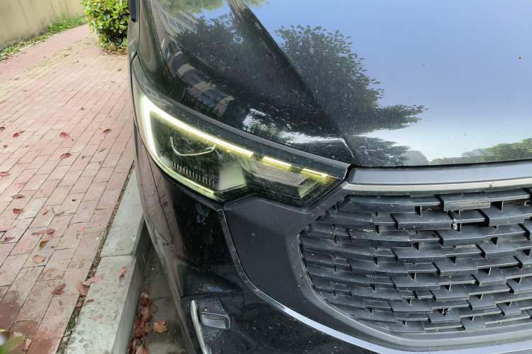 Used Ford Transit 2023 2.0T Diesel Automatic Commercial Van Short Wheelbase Low Roof—7/8/9-Seater