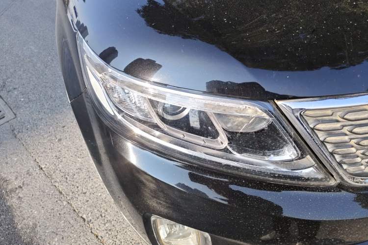 Used Kia Sorento 2013 2.4L 5-Seater Gasoline Comfort Version China IV Standard Right Front Headlight