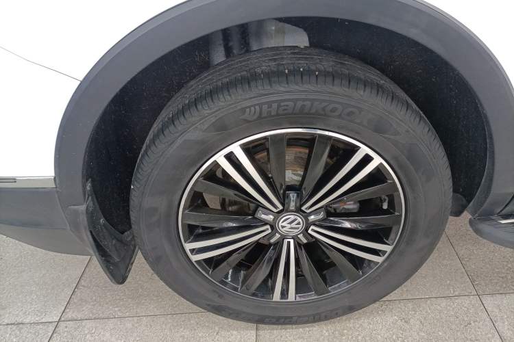 Used Volkswagen Tiguan L 2020 330TSI Automatic Two-Wheel Drive Panoramic Comfort Edition China VI Standard