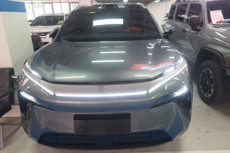 Used BYD Tang L 2025 DM 215KM LiDAR Flagship Model