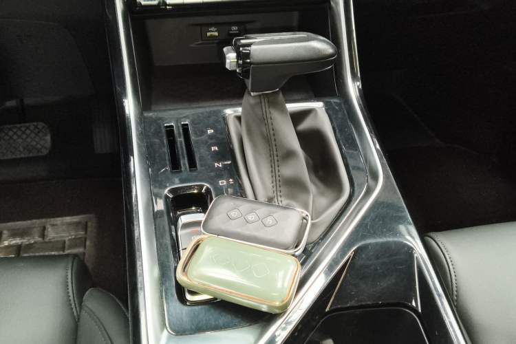 Used Wuling Asta 2021 1.5T CVT Starlight Edition Gear Lever