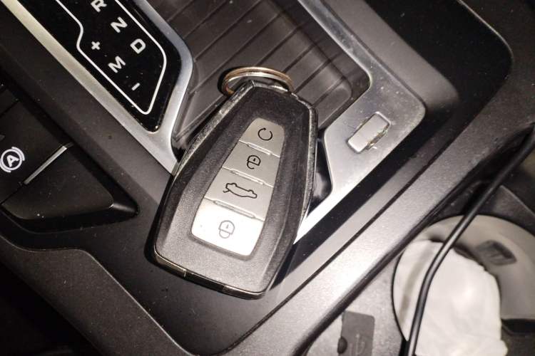 Used Geely Auto Emgrand GL 2021 UP 1.4T CVT Leading Edition