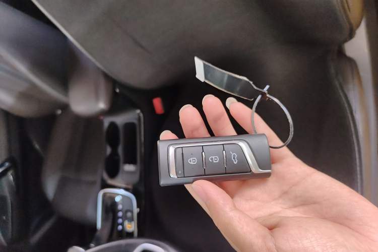 Used GAC Trumpchi GS4 2018 235T Automatic Two-Wheel Drive Luxury Smart Connectivity Version Vehicle Key