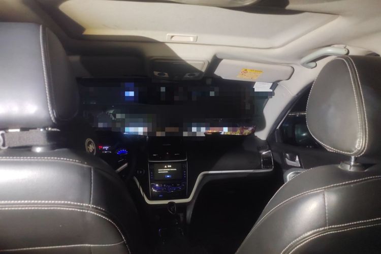 Used Geely Auto Emgrand 2015 Sedan 1.3T CVT Upward Edition Headliner