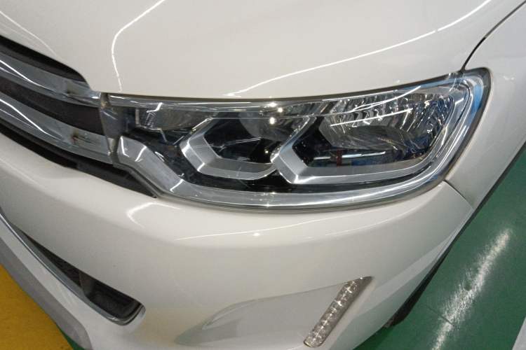 Used Citroen C3-XR 2015 1.6THP Automatic Pioneer Model Left Front Headlight