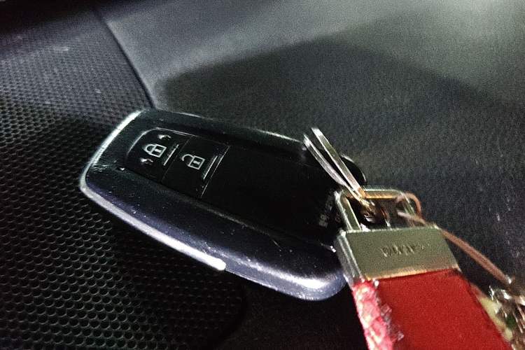 Used Toyota RAV4 2020 2.0L CVT Four-Wheel Drive Prestige Edition