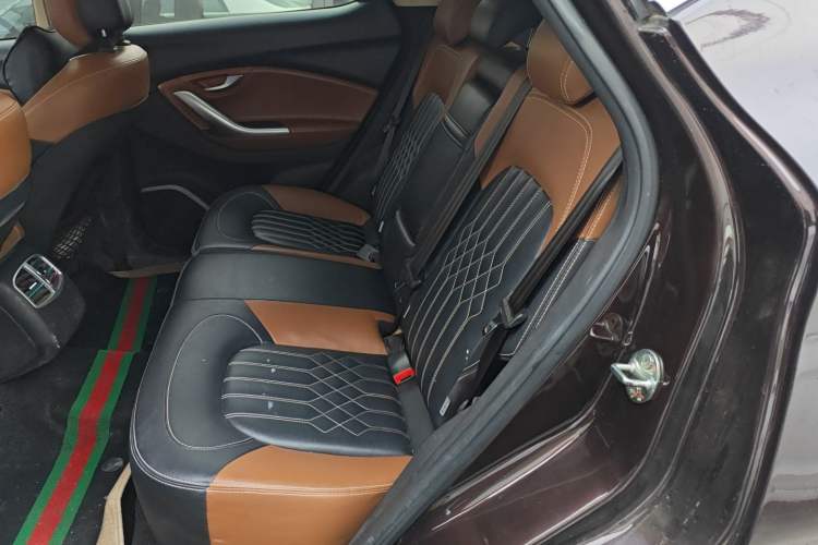 Used Soueast DX7 2018 1.5T Automatic Glory Edition Left Rear Seat