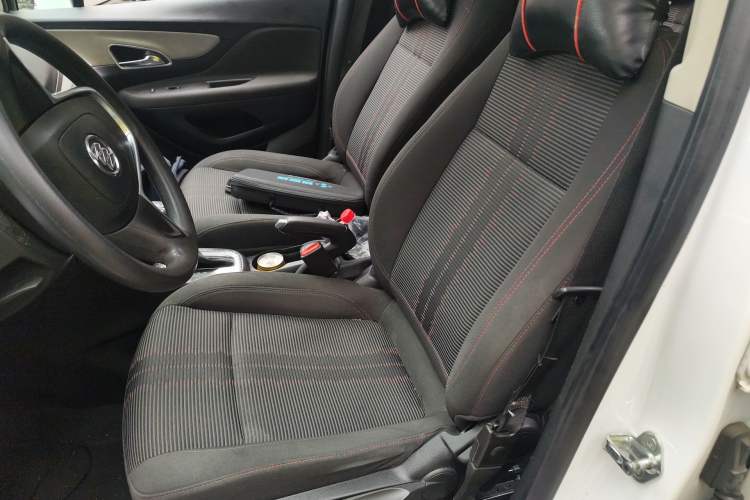 Used Buick Encore 2015 1.4T Automatic Two-Wheel Drive Urban Elite Version
