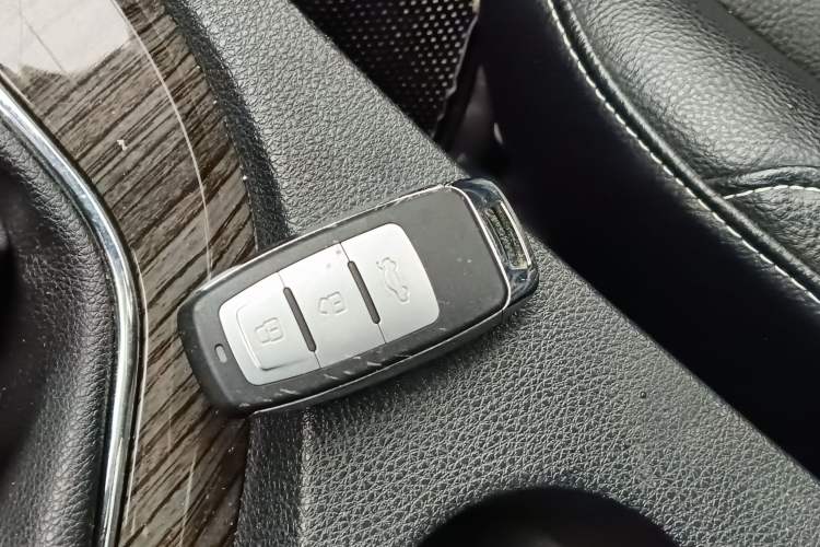 Used Zotye T600 2015 1.5T Manual Luxury Model Vehicle Key