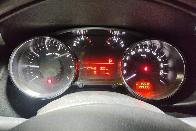 Used Peugeot 3008 2013 2.0L Automatic Classic Edition
