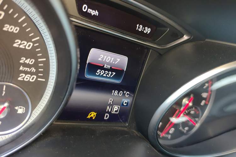 Used Mercedes-Benz GLA 2017 GLA 200 Fashion Model
