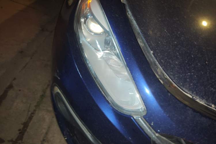 Used Fiat Ottimo 2014 1.4T Automatic Comfort Edition Right Front Headlight