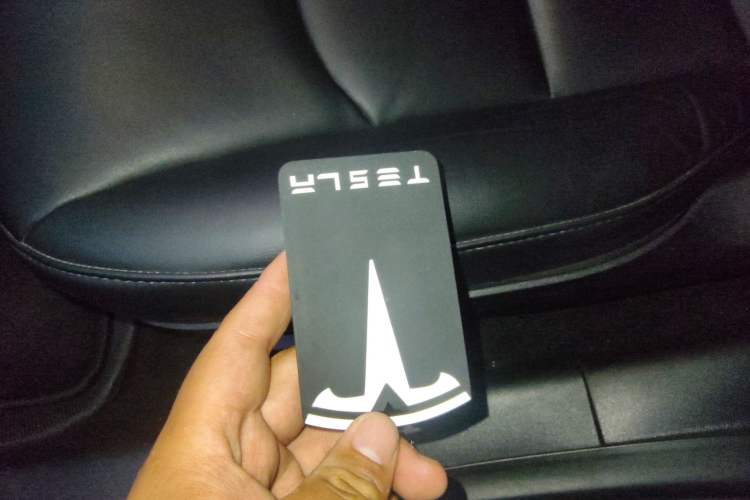 Used Tesla Model 3 2019 Long-Range All-Wheel-Drive Version
