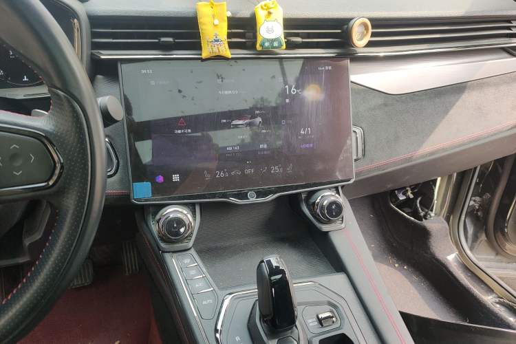 Used Lynk & Co 05 2020 2.0TD Four-Wheel Drive HypeHalo
