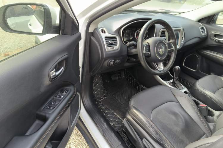 Used Jeep Compass 2017 200T Automatic Family Edition