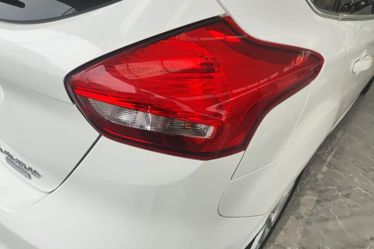 Used Ford Focus 2017 Hatchback EcoBoost 180 Automatic Elite Model
