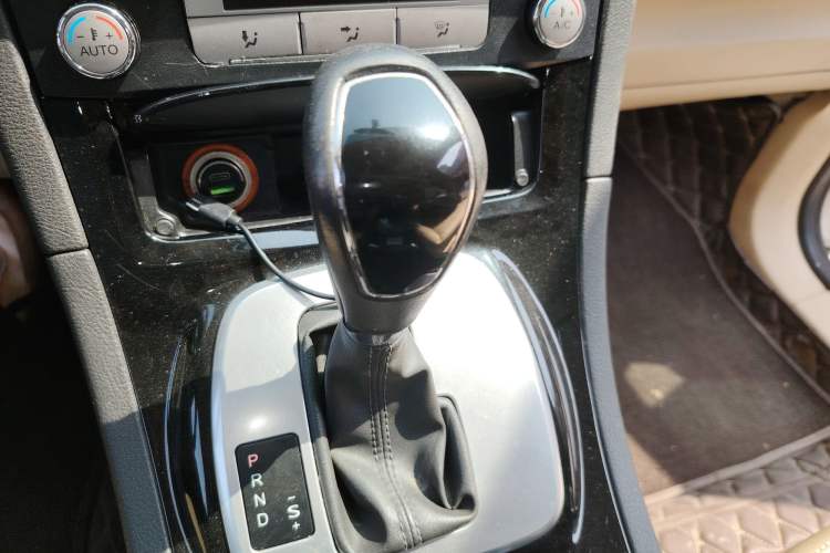 Used Ford S-MAX 2008 2.3L 7-Seater Luxury Version