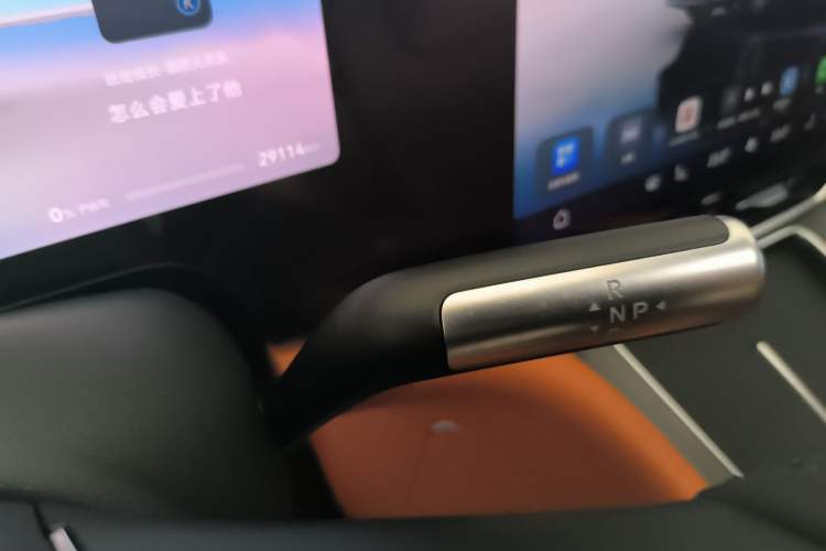 Used Hima AITO M9 2024 Range-Extended Ultra Version 52 kWh 6-Seater Model Gear Lever