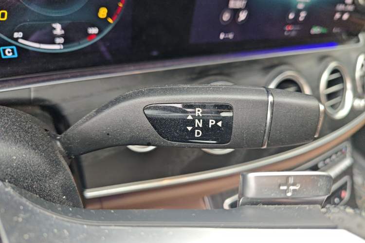 Used Mercedes-Benz E-Class 2023 E 260 L
