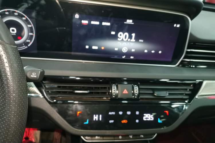 Used Hongqi HS5 2019 2.0T Smart Connect Flagship All-Wheel-Drive Version
