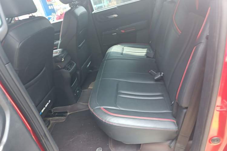 Used JMC DaDao 2024 Explorer 2.3T Diesel Automatic 4x4 Extreme Edition Left Rear Seat