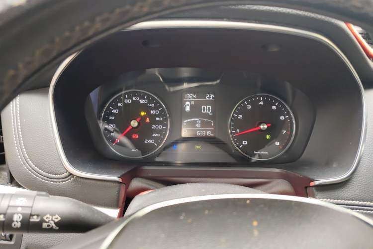 Used Roewe RX5 2016 20T Two-Wheel Drive Automatic Internet Smart Edition