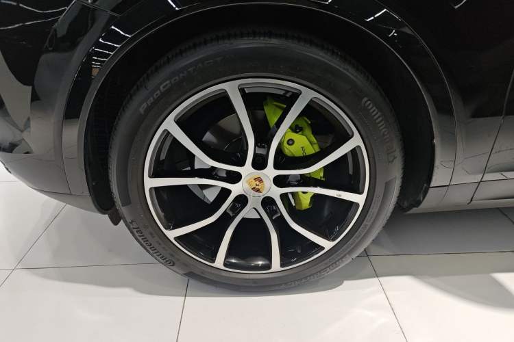 Used Porsche Cayenne E-Hybrid 2023 Cayenne E-Hybrid 2.0T Platinum Edition
