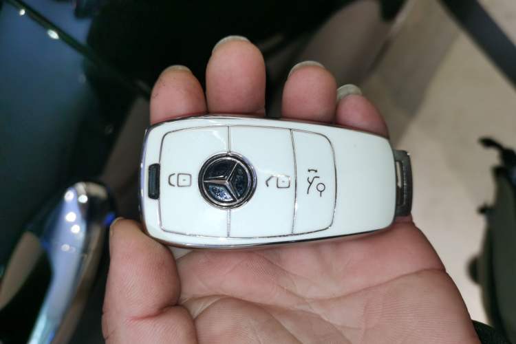 Used Mercedes-Benz E-Class 2022 Second Facelift E 300 L Luxury Edition
