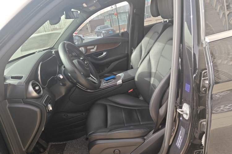 Used Mercedes-Benz GLC 2021 GLC 300 L 4MATIC Dynamic Model