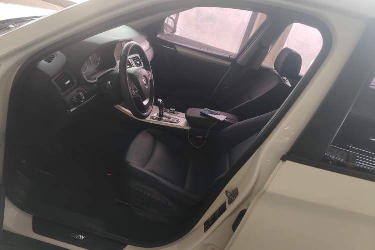 Used BMW X3 2014 xDrive20i Leading Model