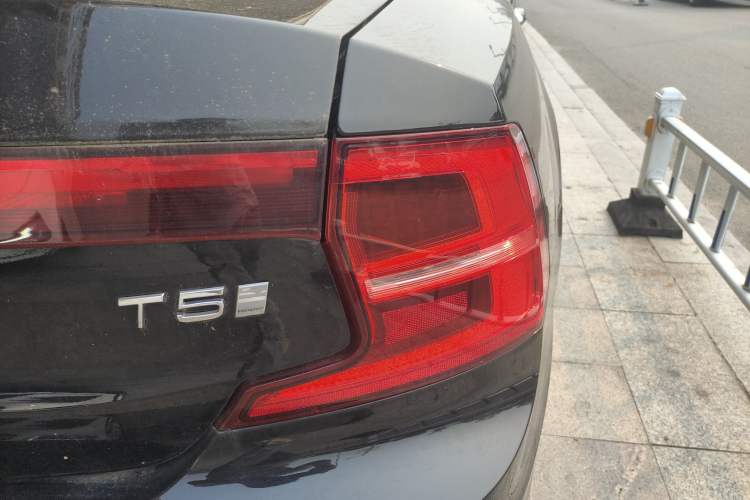 Used Volvo S90 2020 T5 Zhiyi Luxury Edition Right Rear Taillight