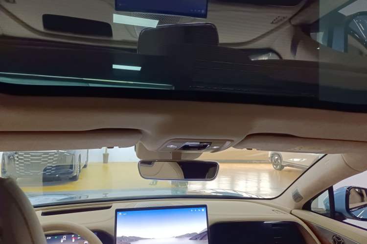 Used Denza N7 2025 630 All-Wheel Drive Intelligent Driving Dual-Laser Flagship Edition Headliner