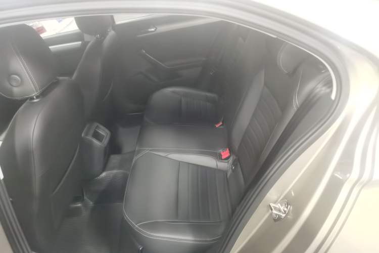 Used Volkswagen Lamando 2017 230TSI DSG Fashion Edition
