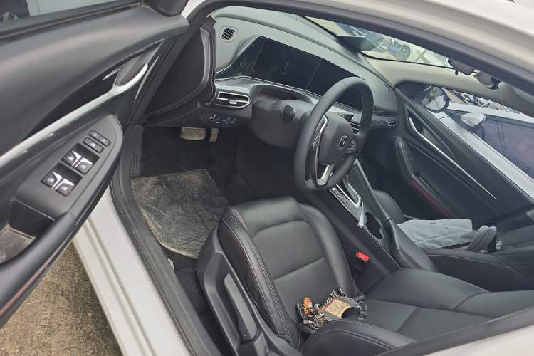 Used CHANGAN Eado 2020 PLUS Blue Whale NE 1.4T GDI DCT Prestige Model
