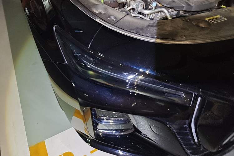 Used Hongqi H5 2025 1.5T DCT Qiyun 500 000th Unit Commemorative Edition Right Front Headlight