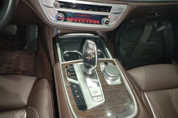 Used BMW 7 Series 2019 740Li Luxury Edition with Premium Package