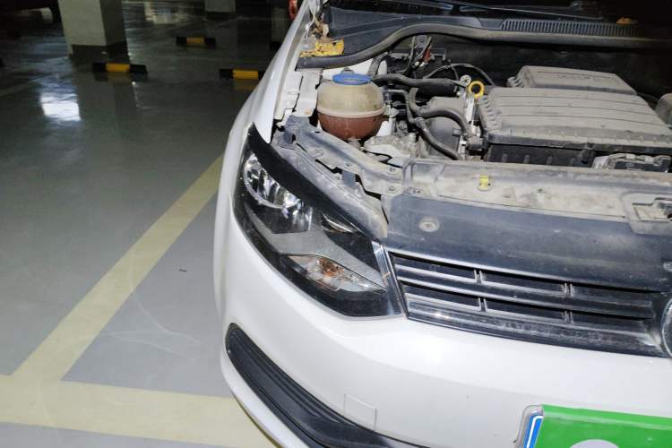 Used Volkswagen Polo 2016 1.4L Manual Fashion Model
