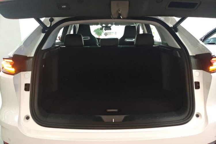 Used CHANGAN UNI-K iDD 2023 Zhidian iDD 1.5T 135km Smart & Fun Model Trunk